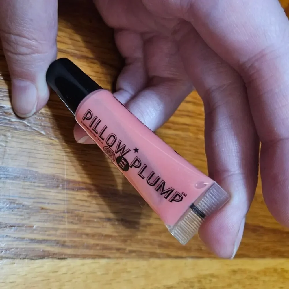 LOT Soap & Glory Pillow Plump, LangManni Plumping Lip Gloss, Coconut Lip Oil +1